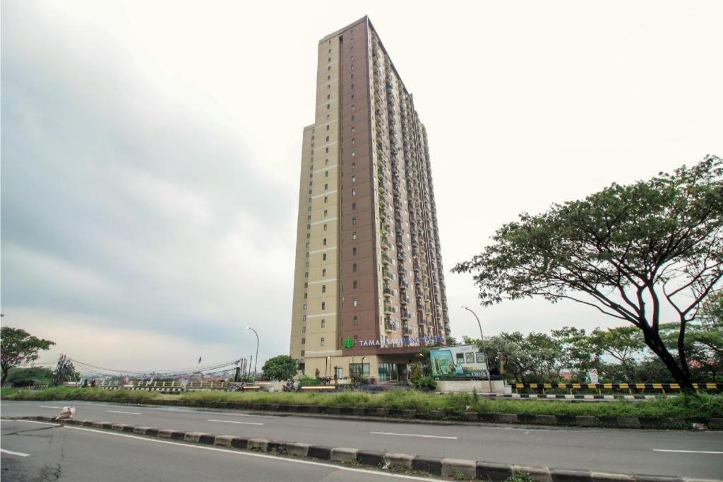 Готель Super Oyo Capital O 483 Tamansari Panoramic Бандунг Екстер'єр фото