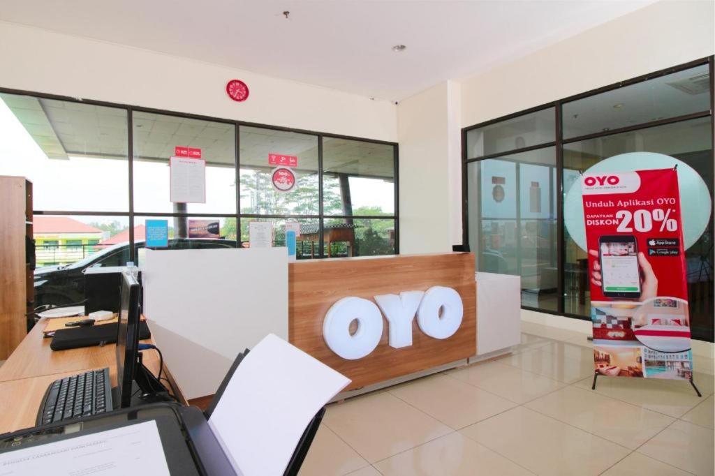 Готель Super Oyo Capital O 483 Tamansari Panoramic Бандунг Екстер'єр фото