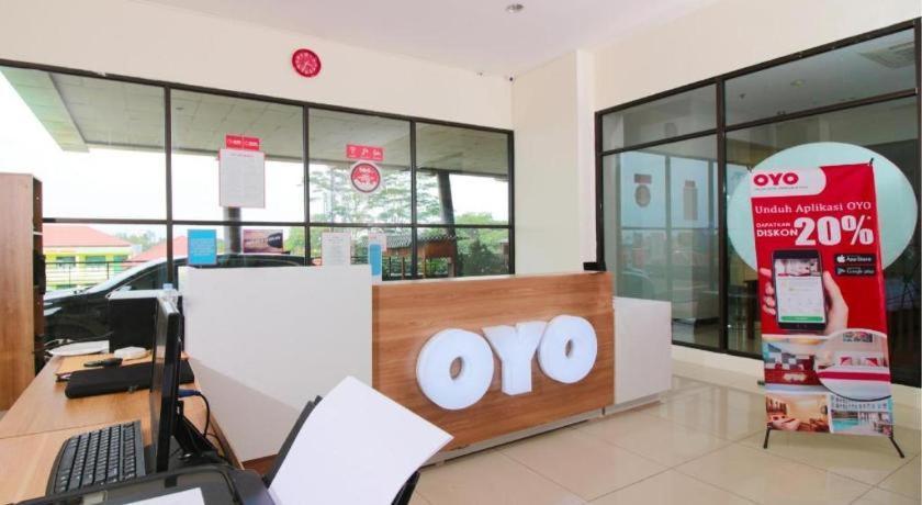 Готель Super Oyo Capital O 483 Tamansari Panoramic Бандунг Екстер'єр фото